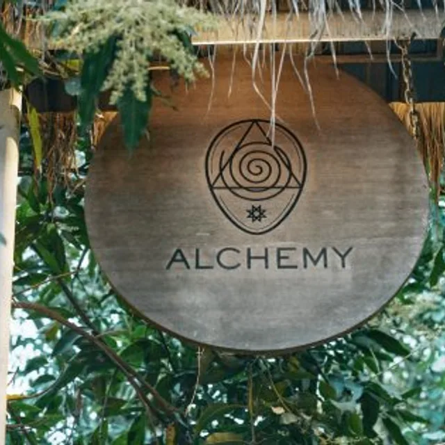 อัลเคมี (Alchemy) – สมูทตี้โบวล์/อาซาอิโบวล์ ในอูบุด (บาหลี)