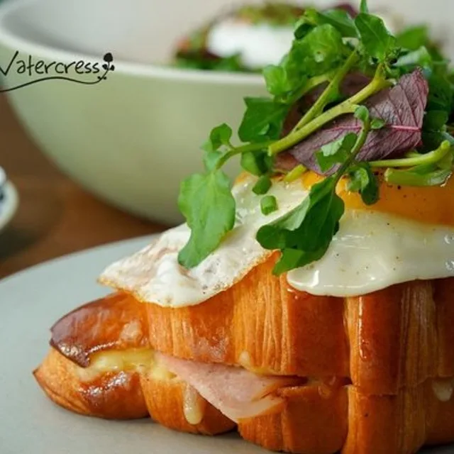 วอเตอร์เครส (Watercress) – ซูเปอร์ฟู้ดโบวล์ ในอูบุด (บาหลี)